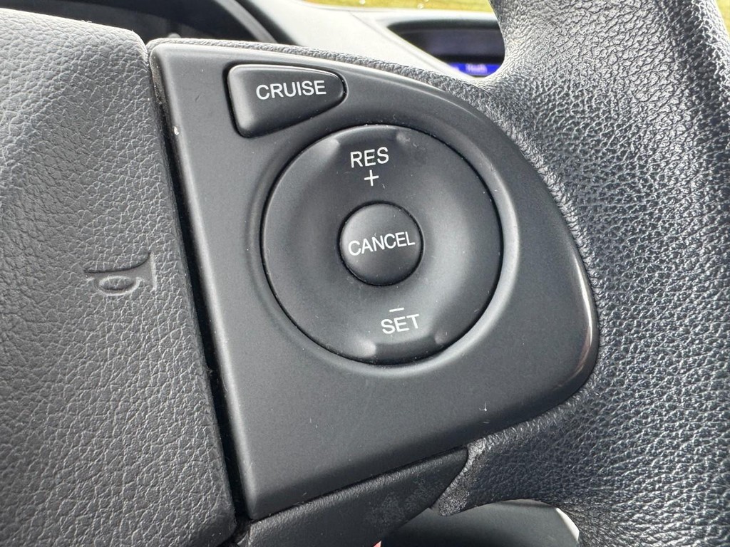 Honda CR-V Vehicle Full-screen Gallery Image 18