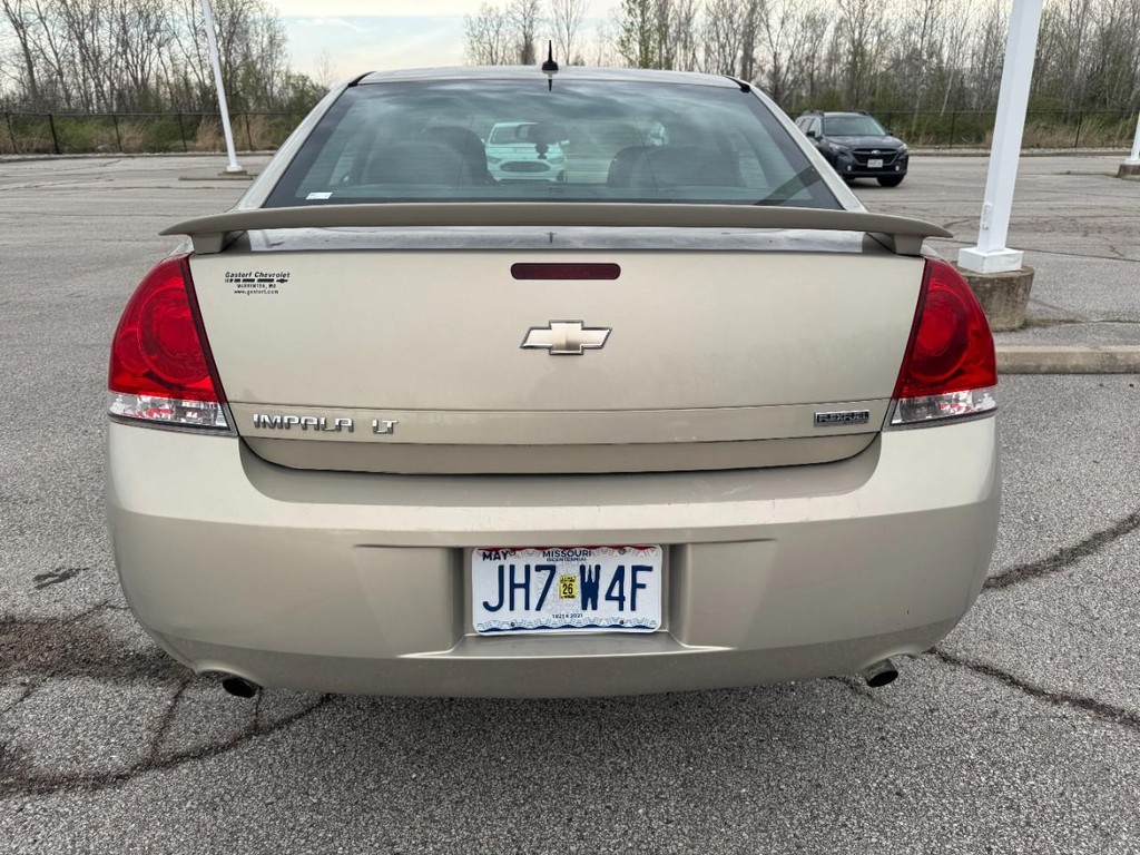 Chevrolet Impala Vehicle Full-screen Gallery Image 07