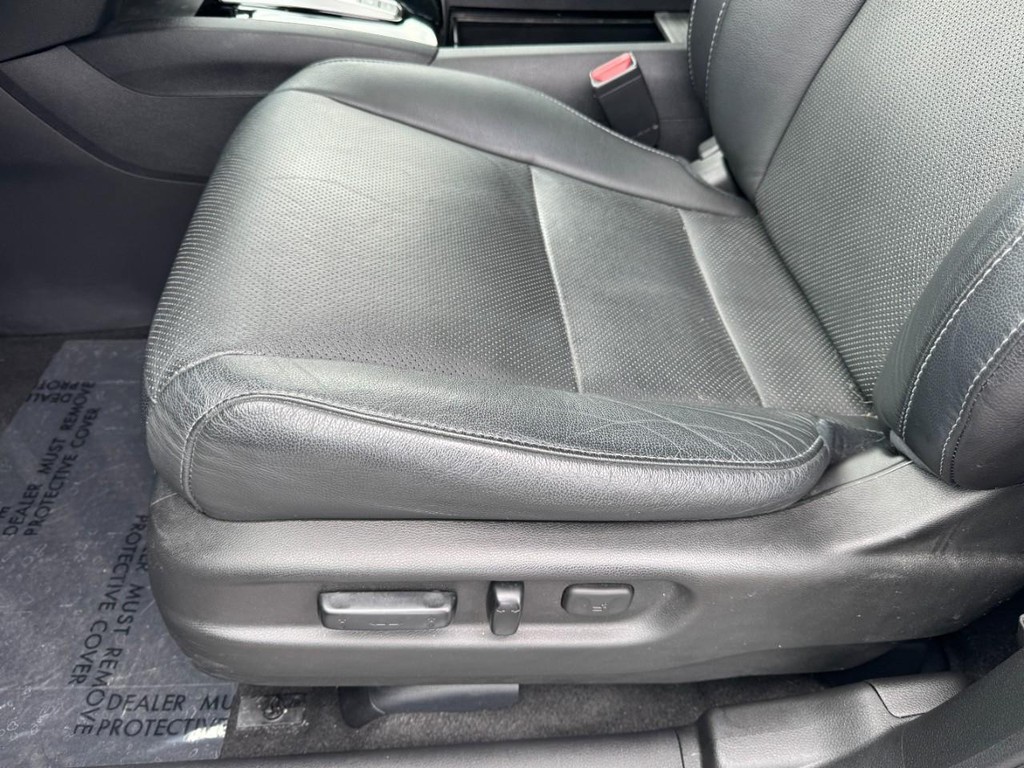 Honda Pilot Vehicle Full-screen Gallery Image 18