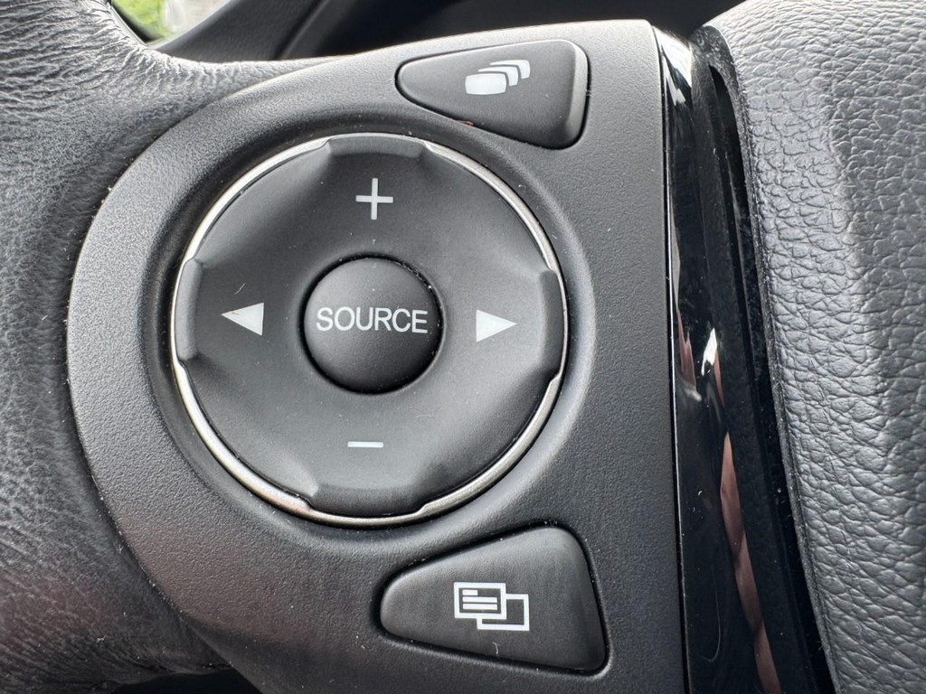 Honda Pilot Vehicle Full-screen Gallery Image 20