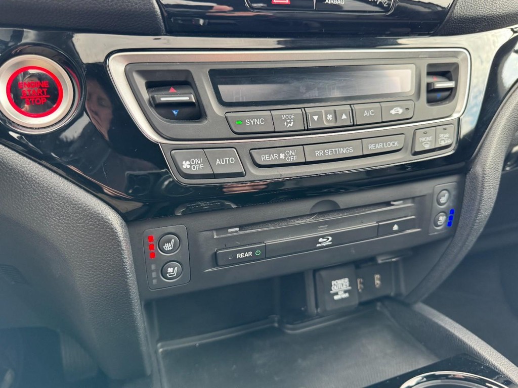 Honda Pilot Vehicle Full-screen Gallery Image 22