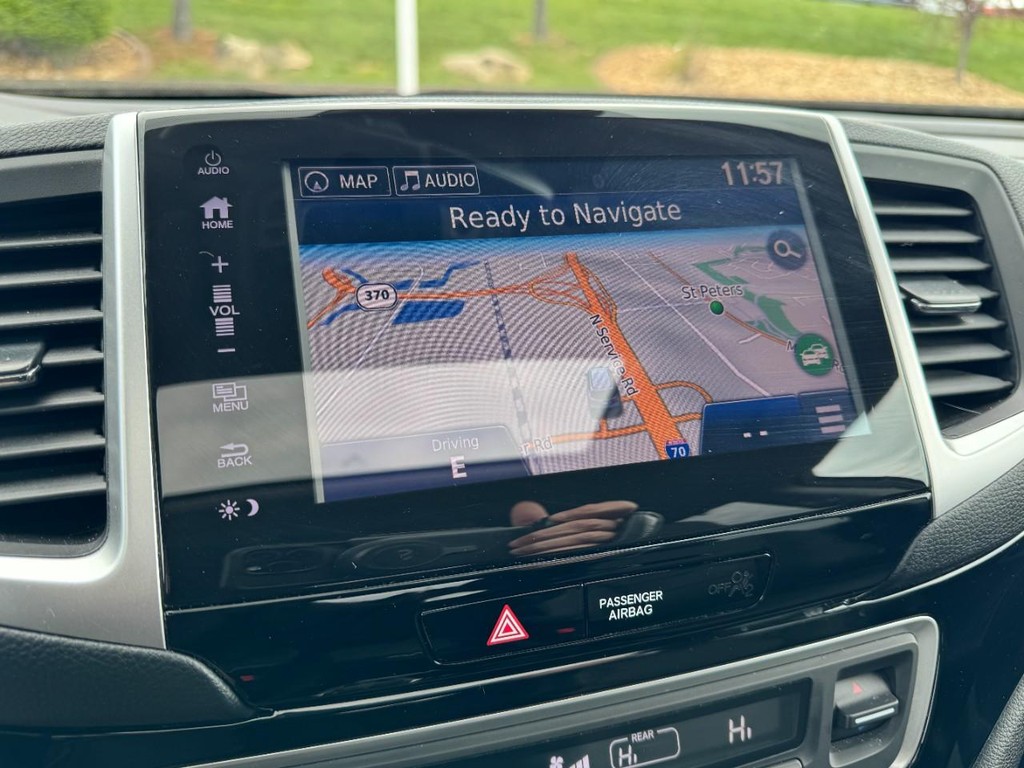 Honda Pilot Vehicle Full-screen Gallery Image 24