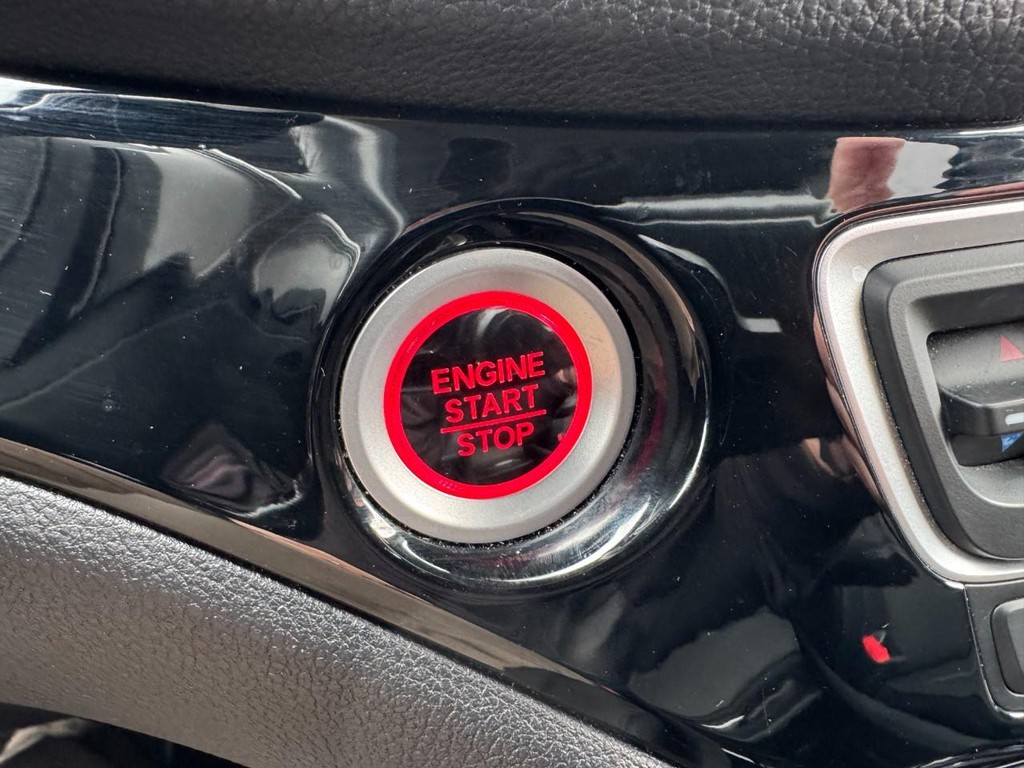 Honda Pilot Vehicle Full-screen Gallery Image 26