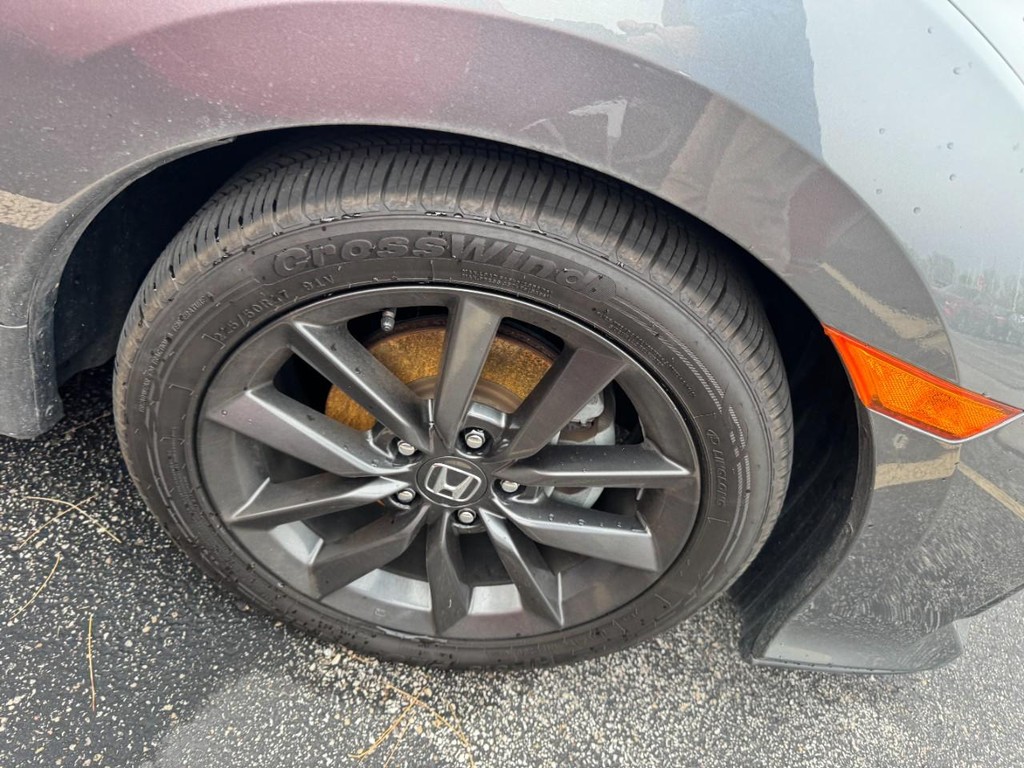 Honda Civic Hatchback Vehicle Full-screen Gallery Image 04