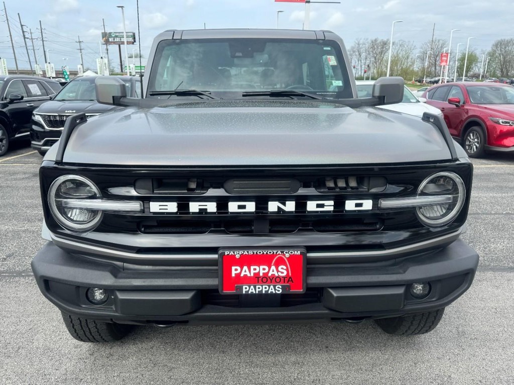 Ford Bronco Vehicle Full-screen Gallery Image 09