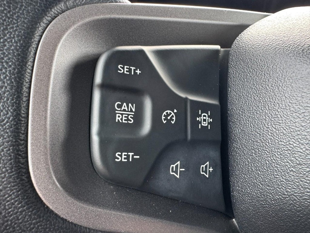 Ford Bronco Vehicle Full-screen Gallery Image 14