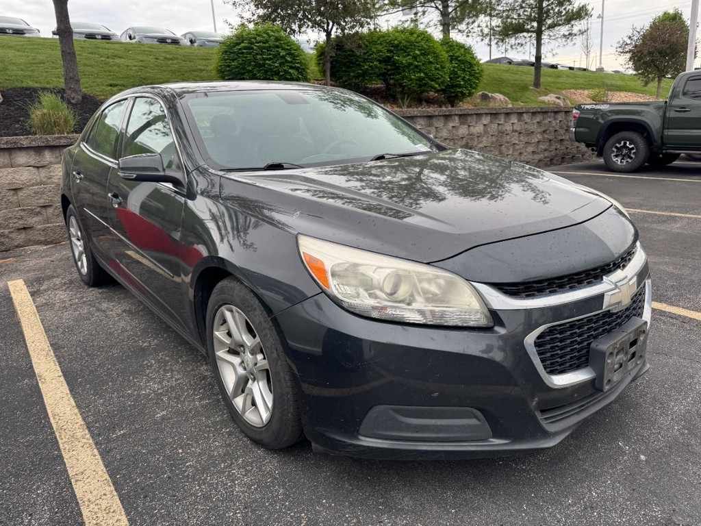 Chevrolet Malibu Vehicle Full-screen Gallery Image 03
