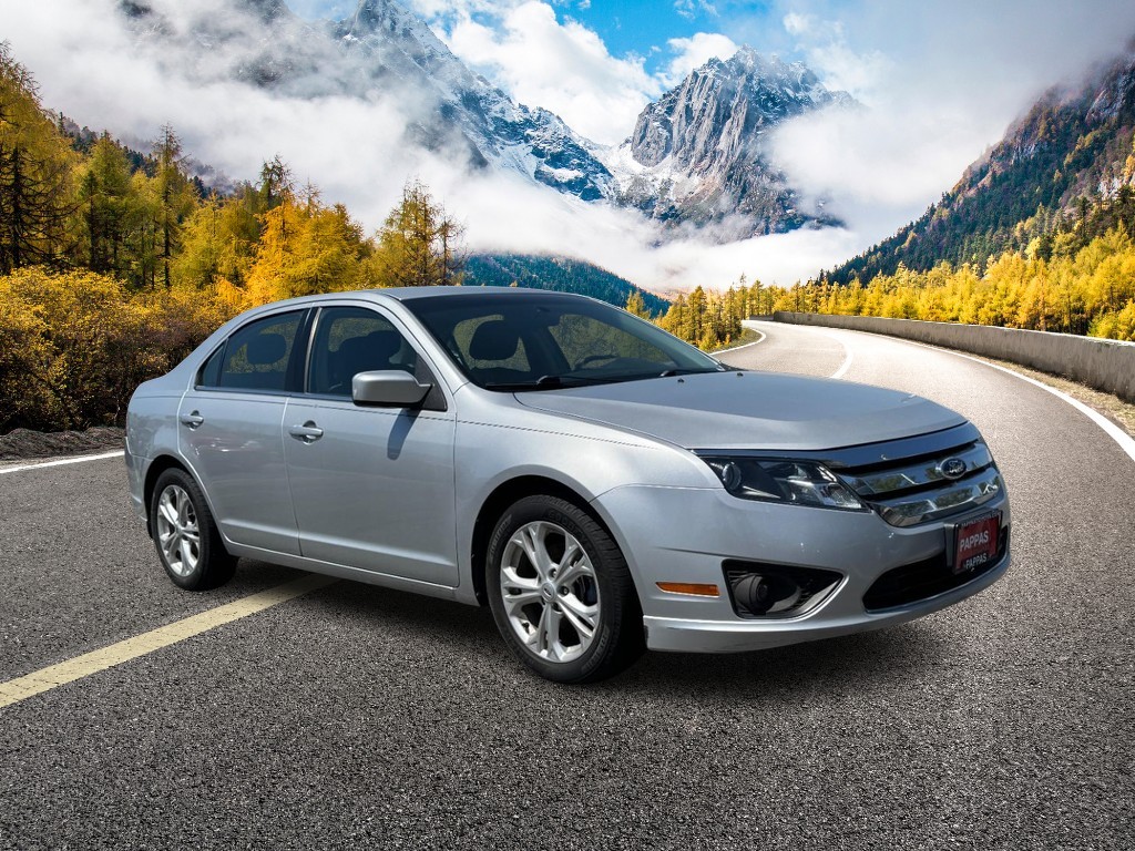 Ford Fusion Vehicle Full-screen Gallery Image 01