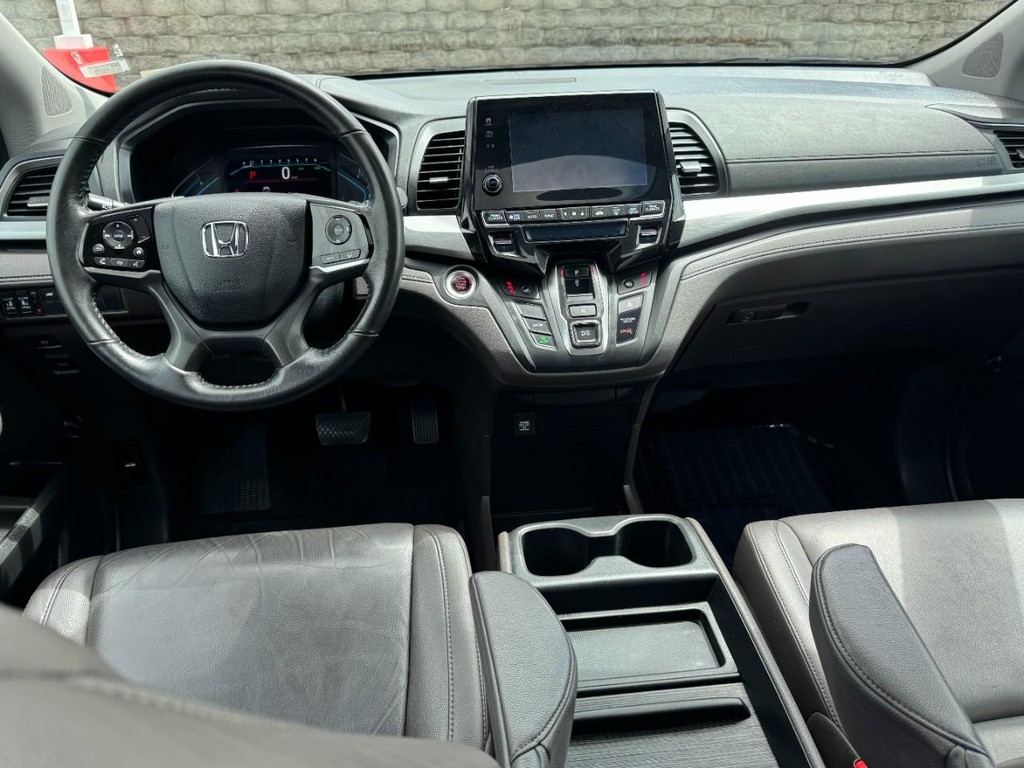 Honda Odyssey Vehicle Full-screen Gallery Image 13