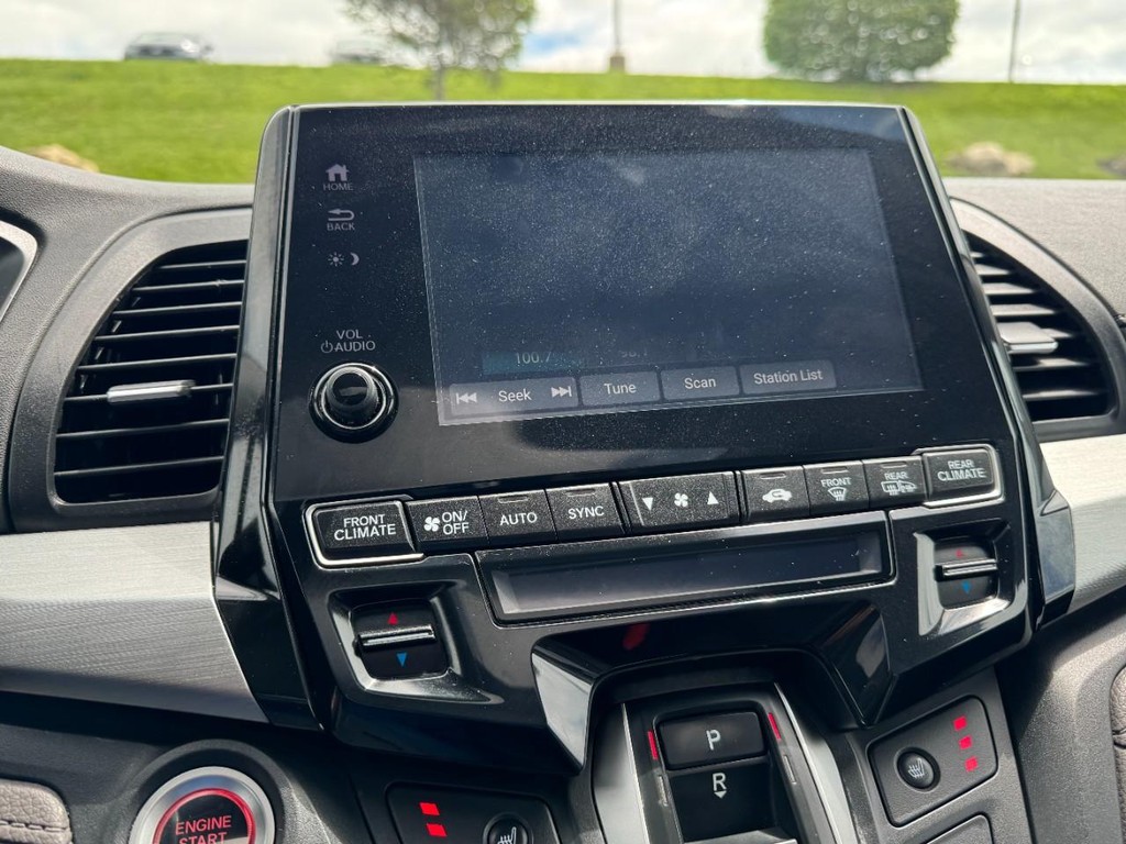 Honda Odyssey Vehicle Full-screen Gallery Image 21