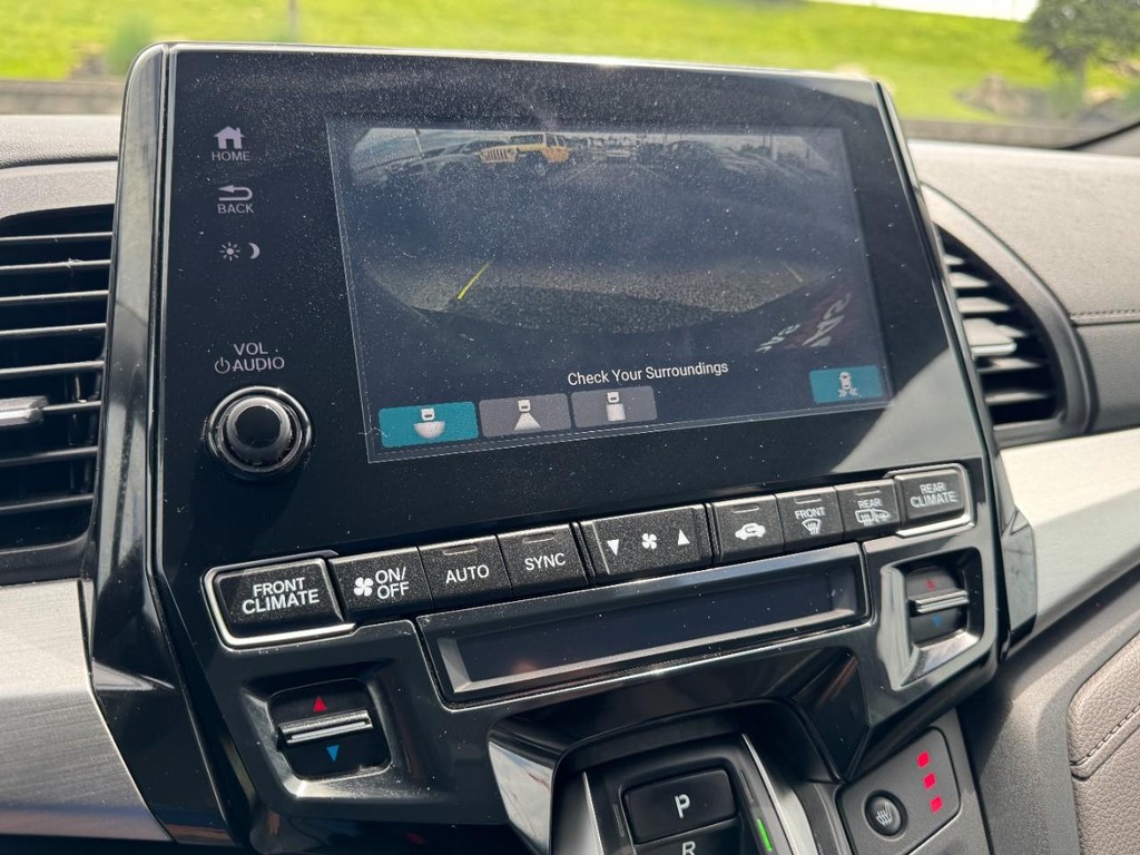Honda Odyssey Vehicle Full-screen Gallery Image 22