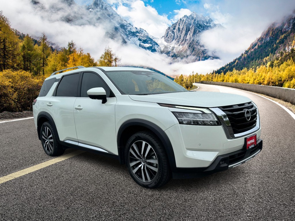 Nissan Pathfinder Vehicle Full-screen Gallery Image 01