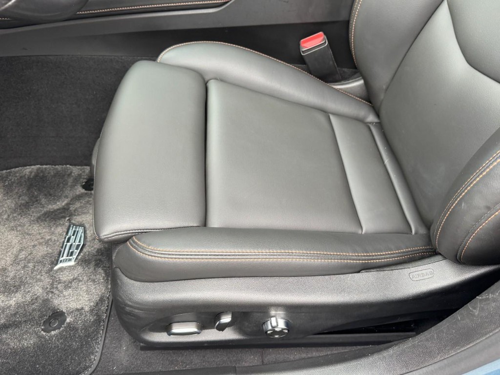 Cadillac CT5 Vehicle Full-screen Gallery Image 15