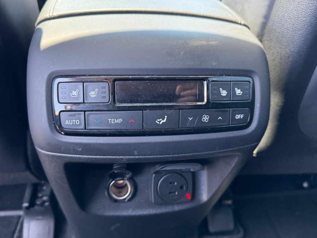 Hyundai Palisade Vehicle Full-screen Gallery Image 13