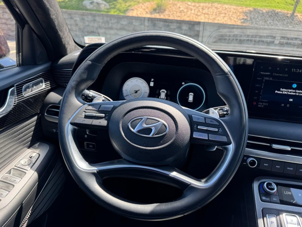 Hyundai Palisade Vehicle Full-screen Gallery Image 15