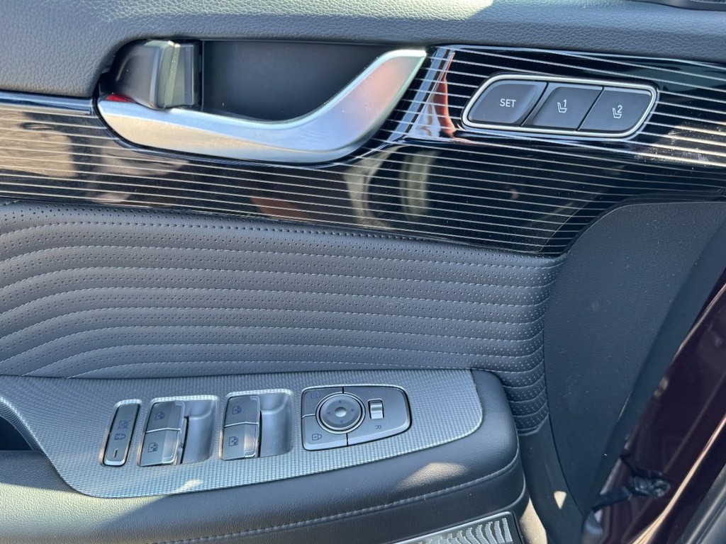 Hyundai Palisade Vehicle Full-screen Gallery Image 18