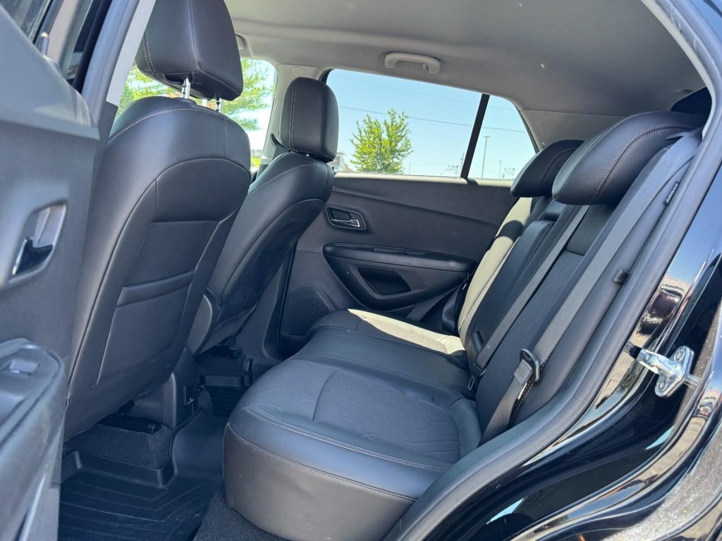 Chevrolet Trax Vehicle Full-screen Gallery Image 10