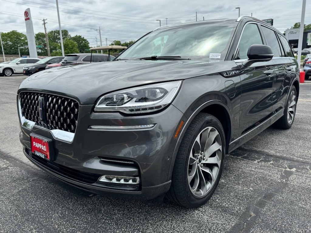 Lincoln Aviator Vehicle Full-screen Gallery Image 08