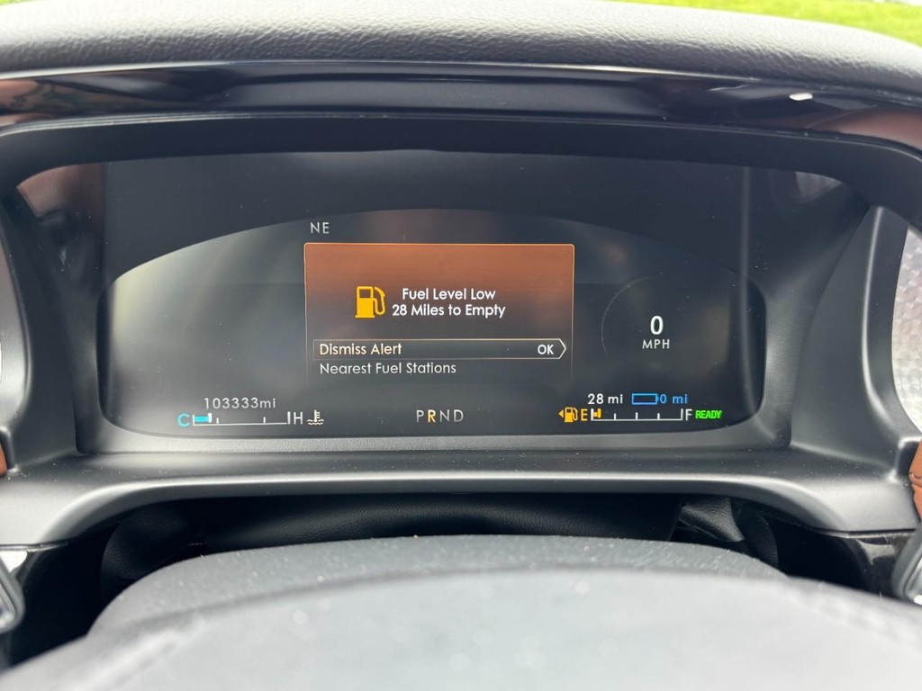 Lincoln Aviator Vehicle Full-screen Gallery Image 25