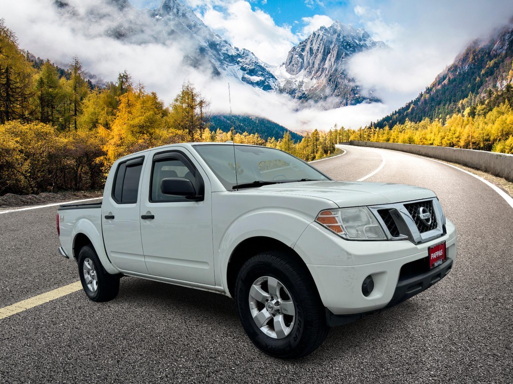 Nissan Frontier Vehicle Full-screen Gallery Image 01