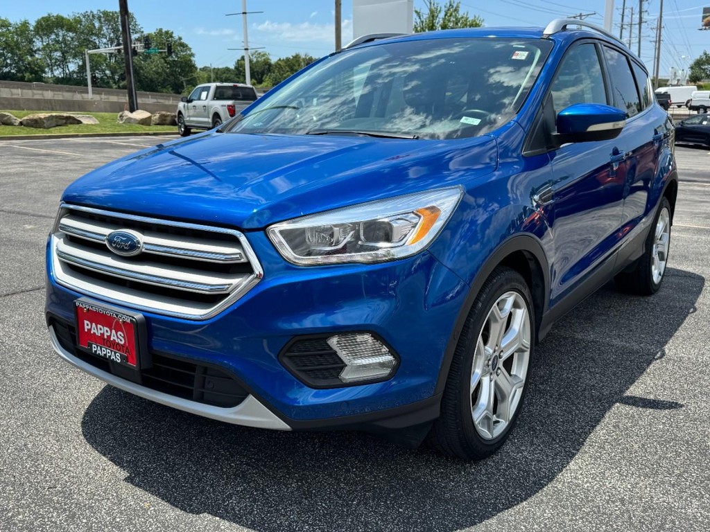 Ford Escape Vehicle Full-screen Gallery Image 08