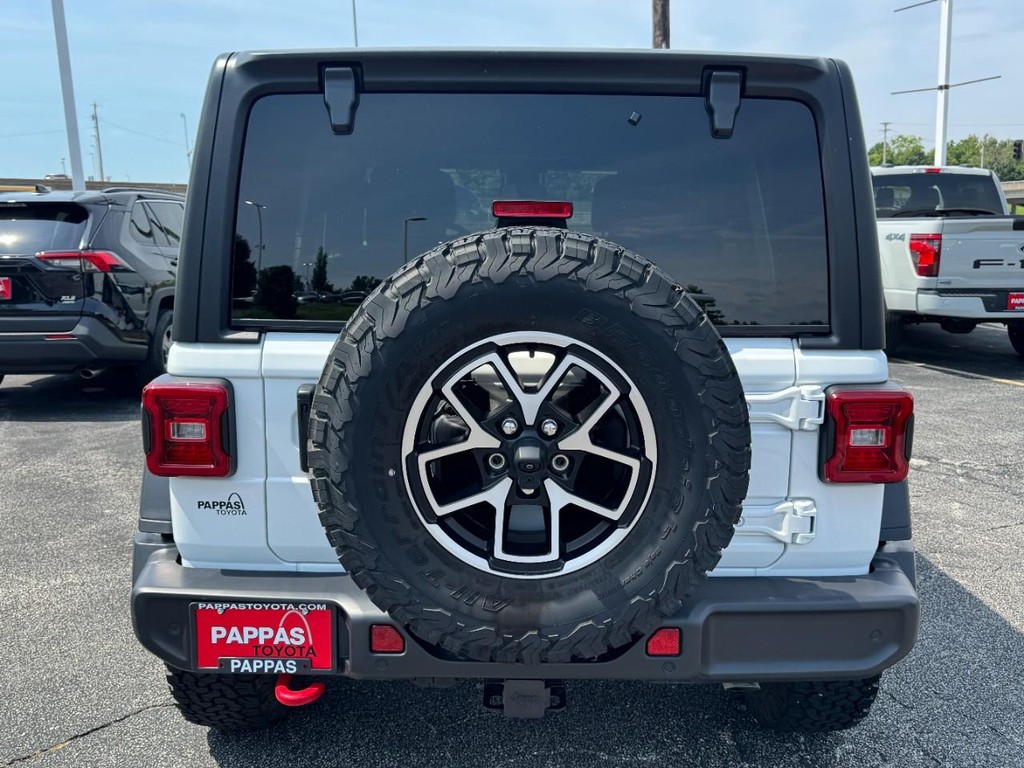 Jeep Wrangler Vehicle Full-screen Gallery Image 04