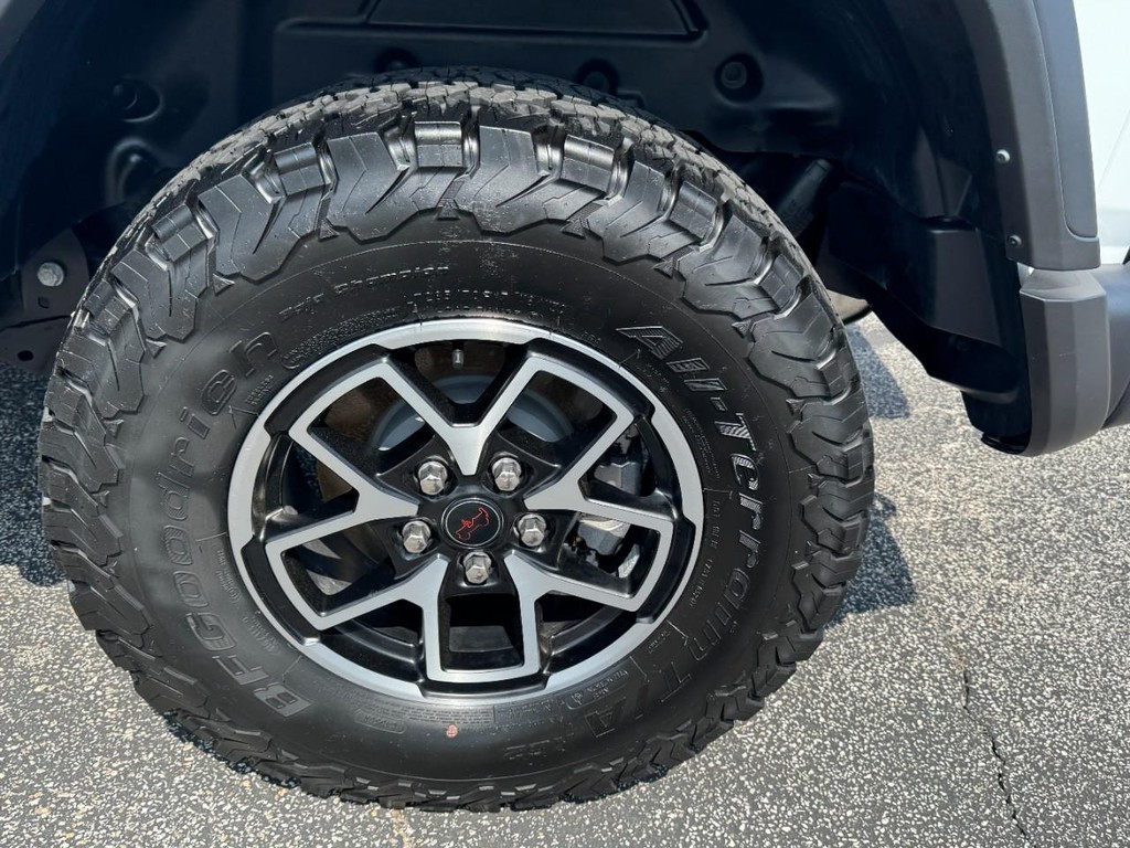 Jeep Wrangler Vehicle Full-screen Gallery Image 07