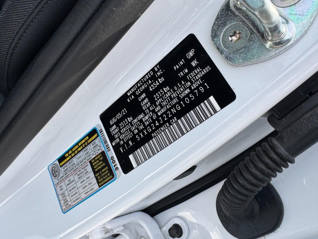 Kia K5 Vehicle Full-screen Gallery Image 22