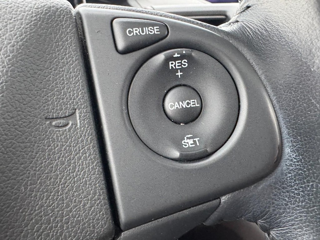 Honda CR-V Vehicle Full-screen Gallery Image 18