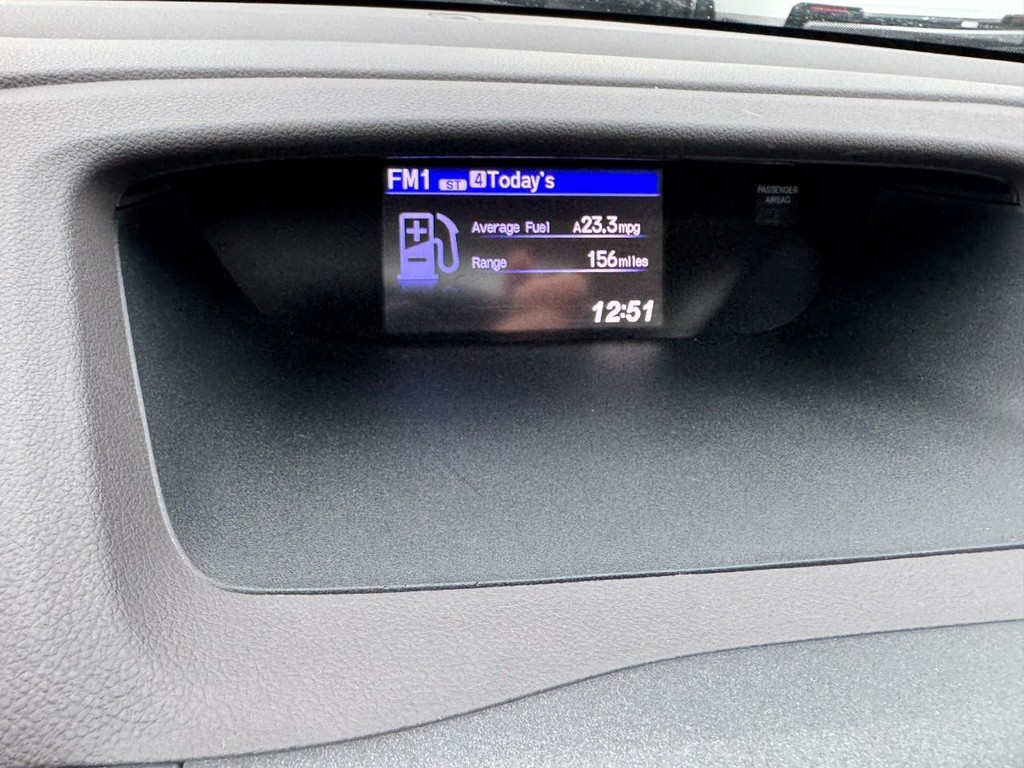 Honda CR-V Vehicle Full-screen Gallery Image 21