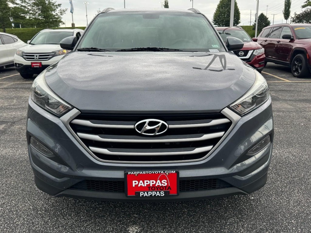 Hyundai Tucson Vehicle Full-screen Gallery Image 09
