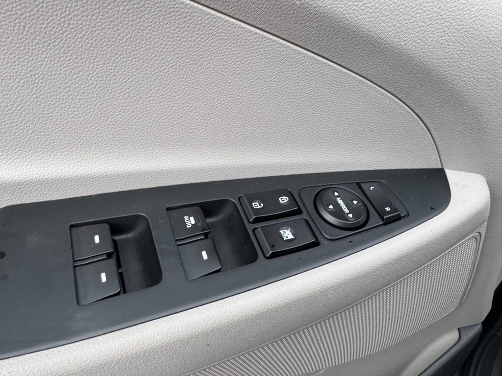 Hyundai Tucson Vehicle Full-screen Gallery Image 15