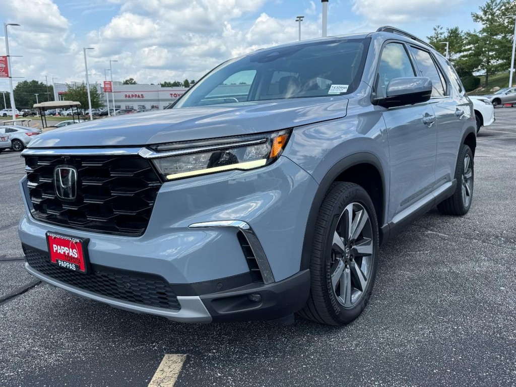 Honda Pilot Vehicle Full-screen Gallery Image 08