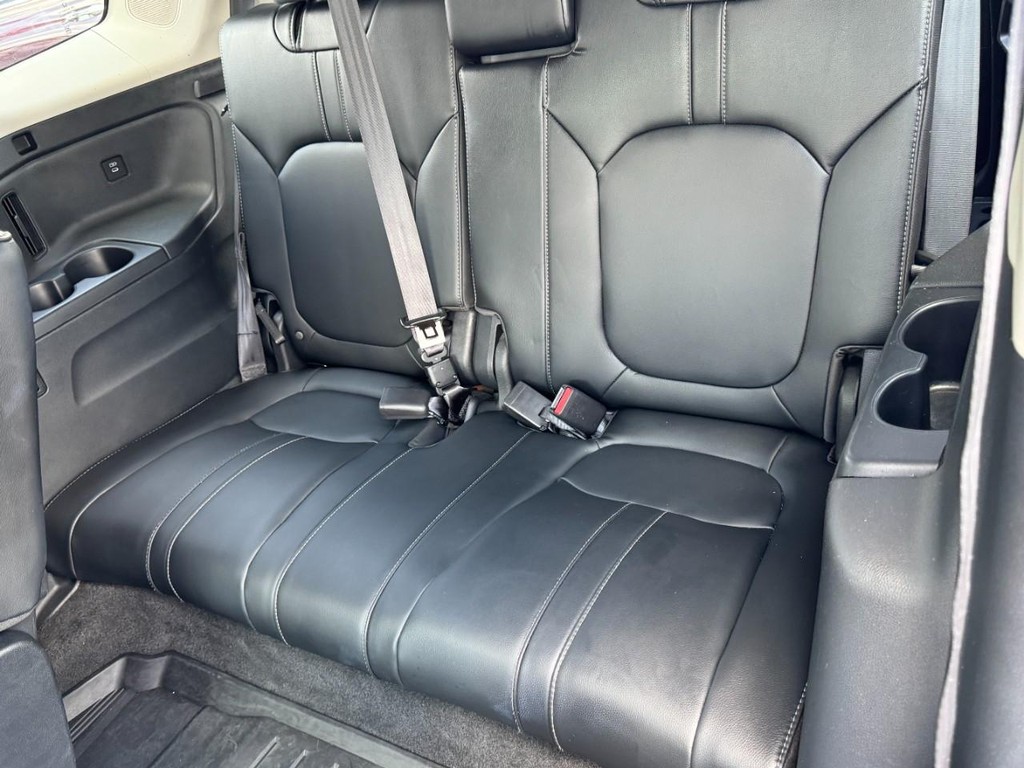 Honda Pilot Vehicle Full-screen Gallery Image 12
