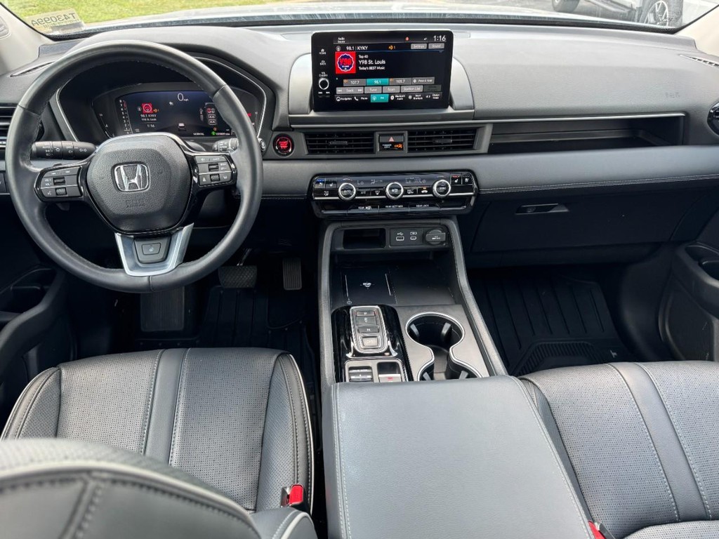 Honda Pilot Vehicle Full-screen Gallery Image 14
