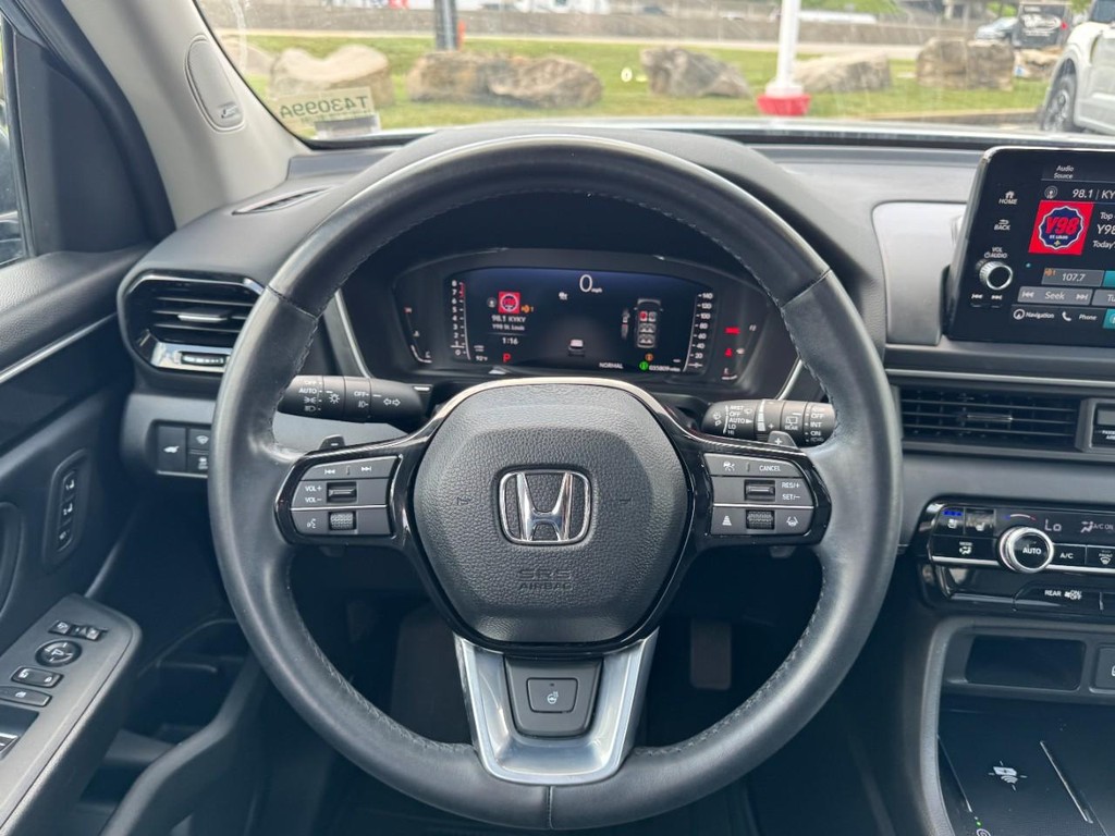 Honda Pilot Vehicle Full-screen Gallery Image 15