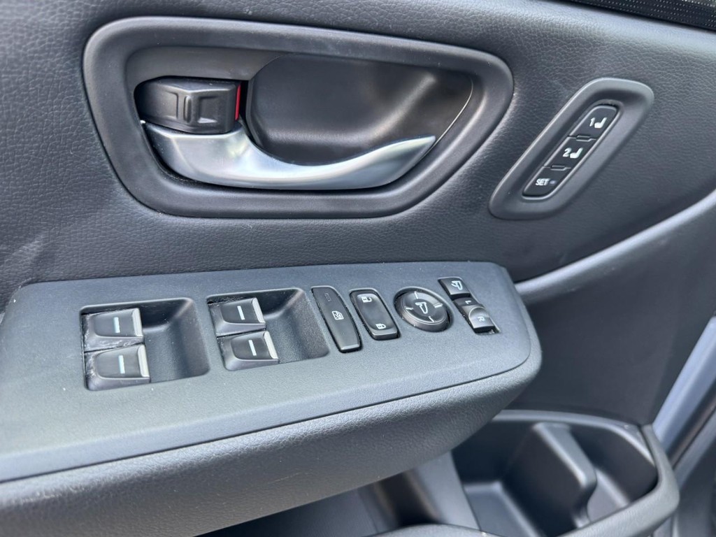 Honda Pilot Vehicle Full-screen Gallery Image 18