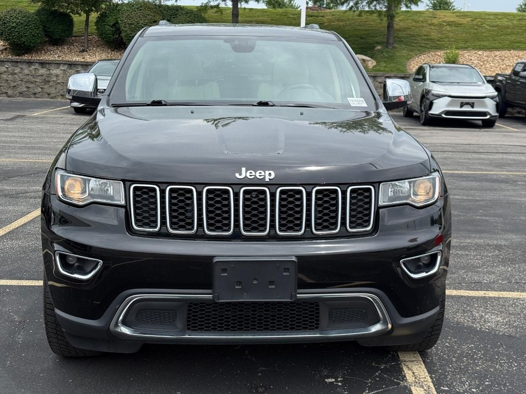 Jeep Grand Cherokee Vehicle Full-screen Gallery Image 10