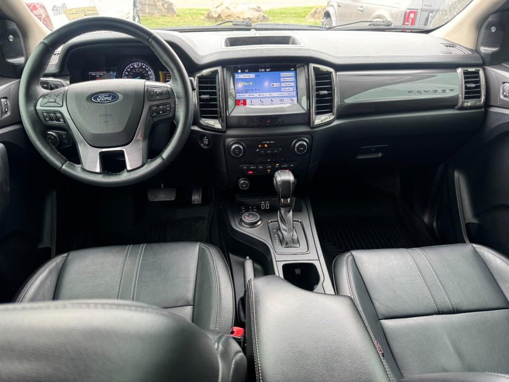 Ford Ranger Vehicle Full-screen Gallery Image 11