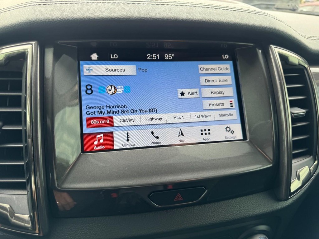 Ford Ranger Vehicle Full-screen Gallery Image 21
