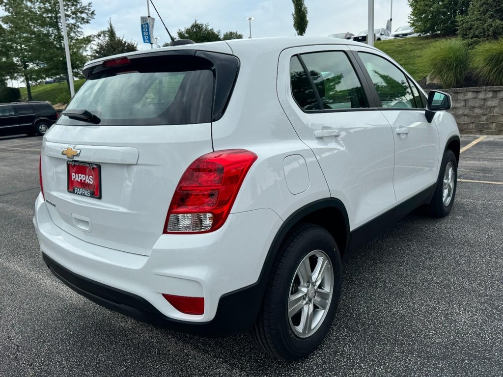 Chevrolet Trax Vehicle Full-screen Gallery Image 04