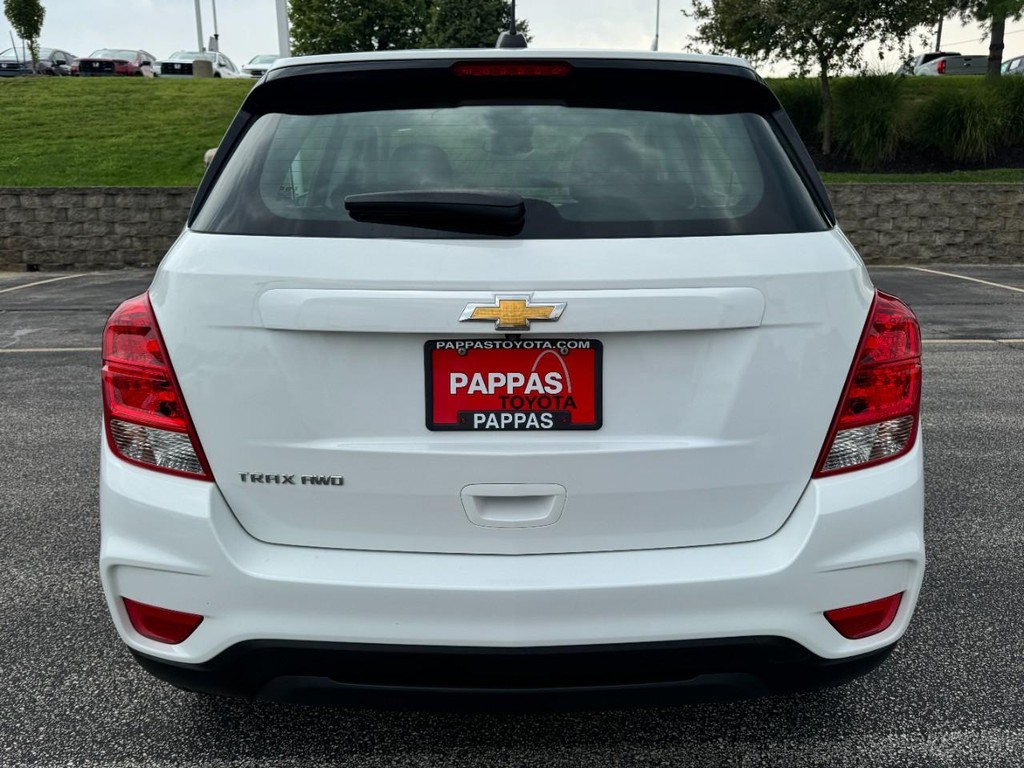Chevrolet Trax Vehicle Full-screen Gallery Image 05
