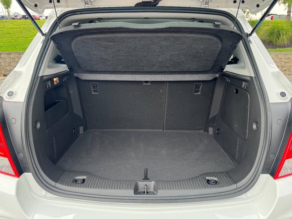 Chevrolet Trax Vehicle Full-screen Gallery Image 07