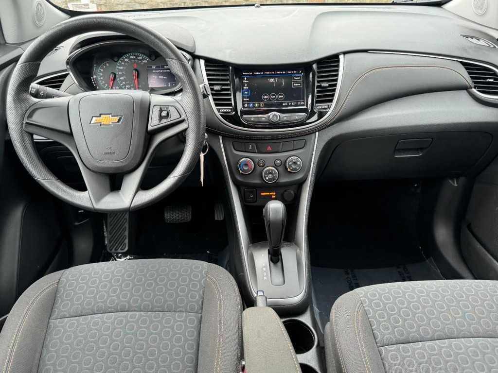 Chevrolet Trax Vehicle Full-screen Gallery Image 12