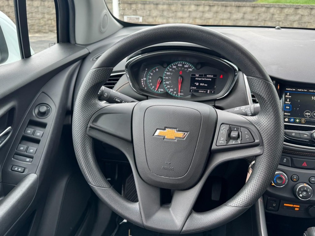 Chevrolet Trax Vehicle Full-screen Gallery Image 13