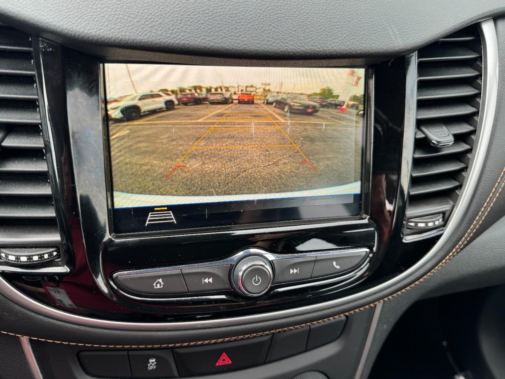 Chevrolet Trax Vehicle Full-screen Gallery Image 20