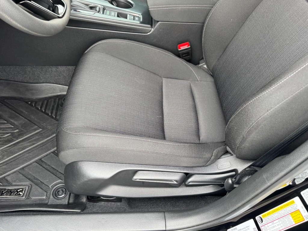 Honda Civic Sedan Vehicle Full-screen Gallery Image 14