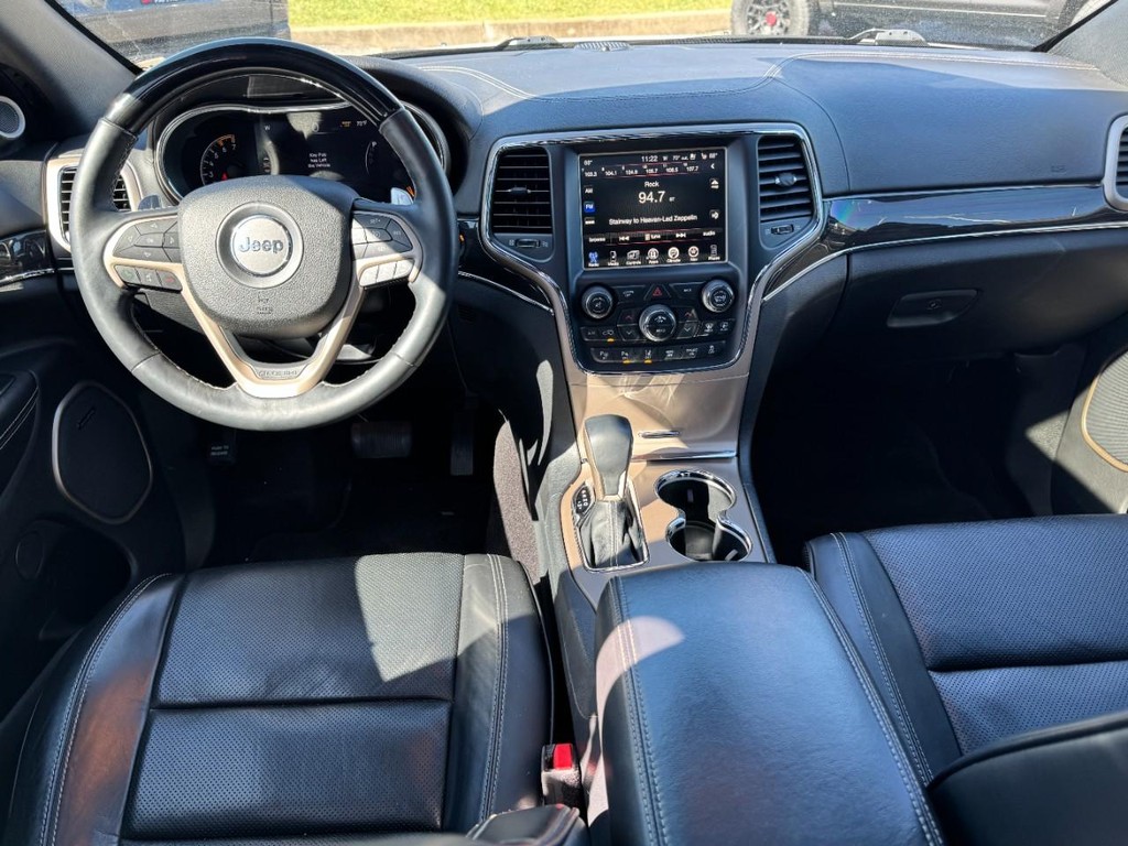 Jeep Grand Cherokee Vehicle Full-screen Gallery Image 12