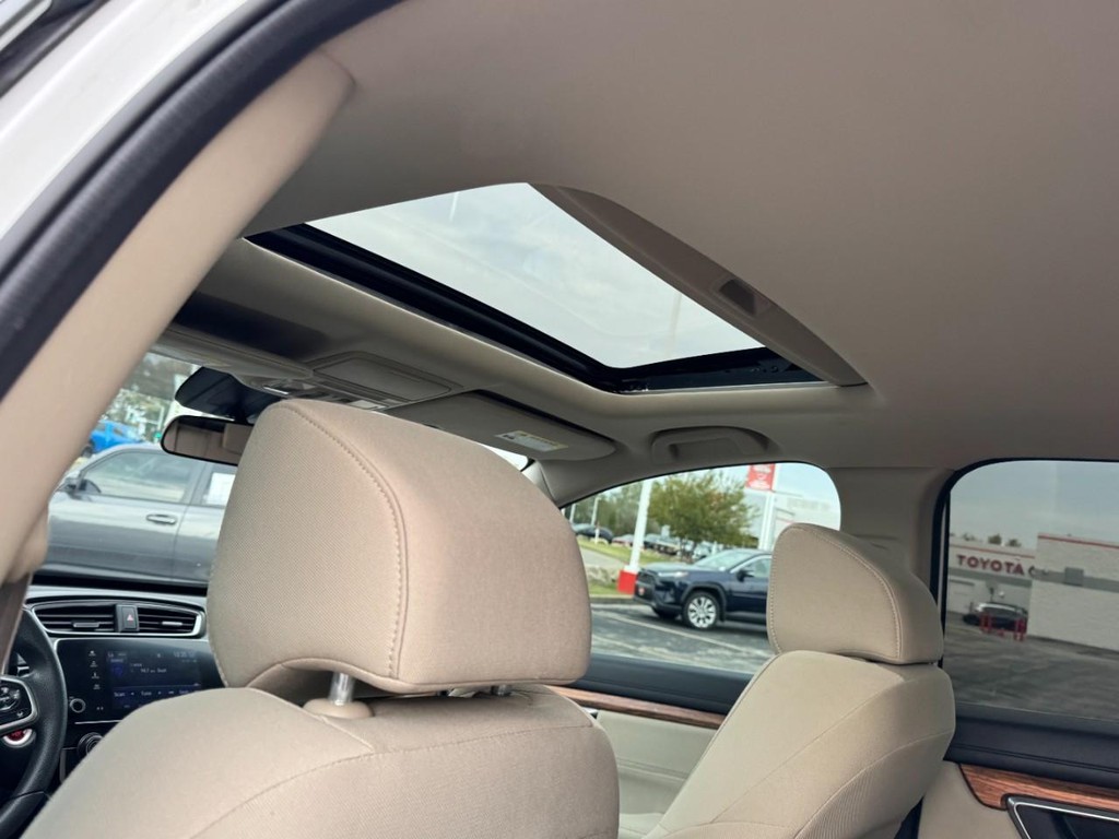 Honda CR-V Vehicle Full-screen Gallery Image 11