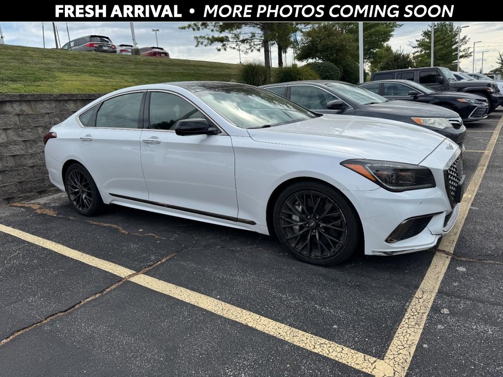 Genesis G80 Vehicle Full-screen Gallery Image 01